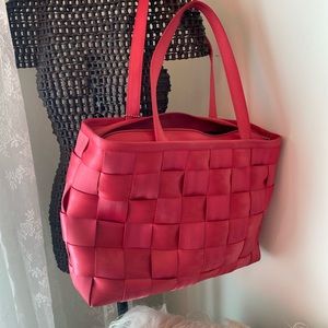 Harvey’s seat belt tote red XL GREAT CONDITION